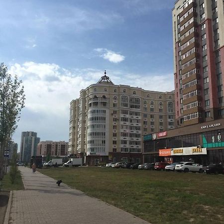 Квартира 74 Астана Екстериор снимка